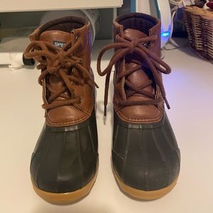 Kids size 2 Sperry Topsider duck boots